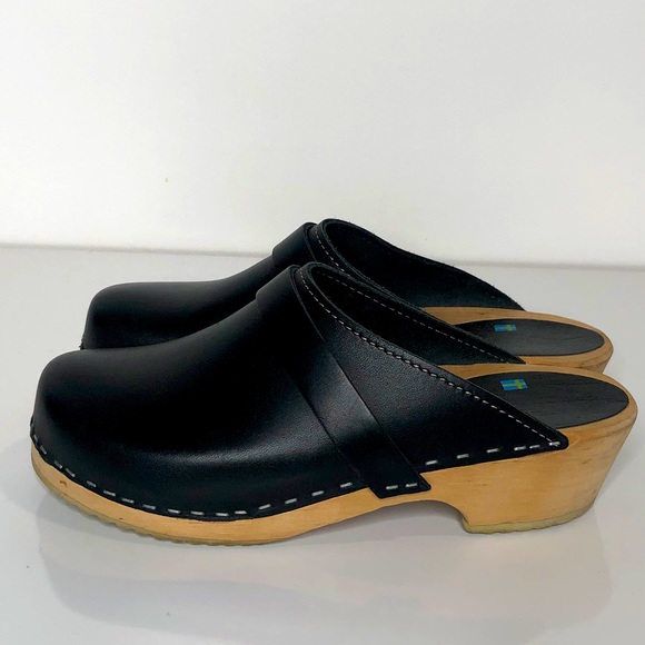 Lotta From Stockholm Shoes - Lotta from Stockholm Black Leather Clogs Sz 37